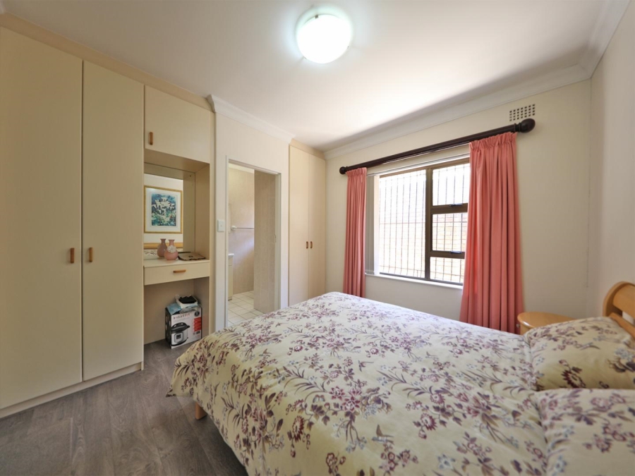 4 Bedroom Property for Sale in Plattekloof Western Cape